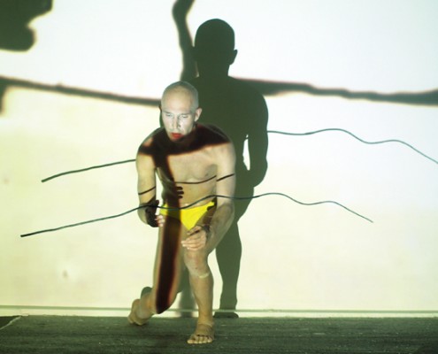 FINISSAGE- LA MOSTRA VIETATA - ALDO FLORES live performance dell’artista-danzatore KAARTIK